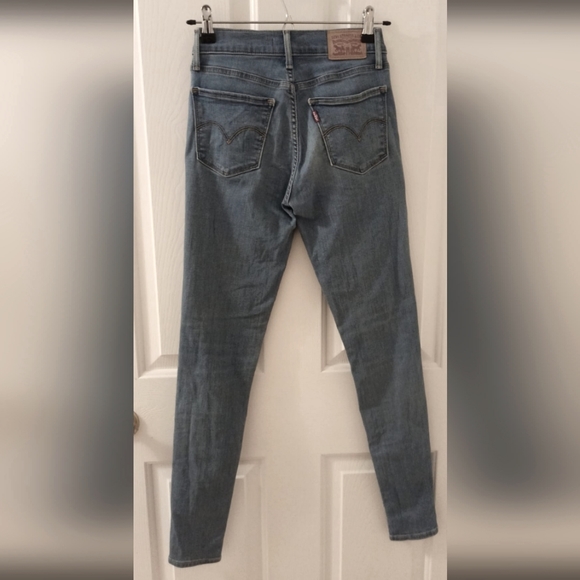 Levi's 710 Super Skinny Jeans - Picture 3 of 4